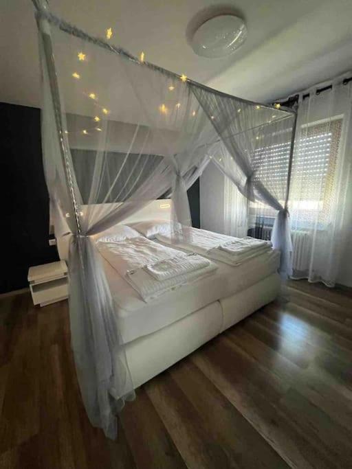 Ferienwohnung Outletcity Metzingen Metzingen  Luaran gambar
